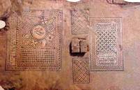 · Arquitectura Paleocristiana · Paleochristian Architecture · Domus ecclesiae Othnay, Israel · Piso de mosaico de la sala principal ·