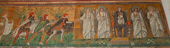 · Epifanía en el Arte Paleocristiano · Mosaico de la Virgen, el Niño y los Tres Magos · Basílica de San Apolinar el Nuevo · Rávena, Italia · S. VI d. JC. · · Epifanía en el Arte Paleocristiano · Mosaico de la Virgen, el Niño y los Tres Magos · Basílica de San Apolinar el Nuevo · Rávena, Italia · S. VI d. JC. ·